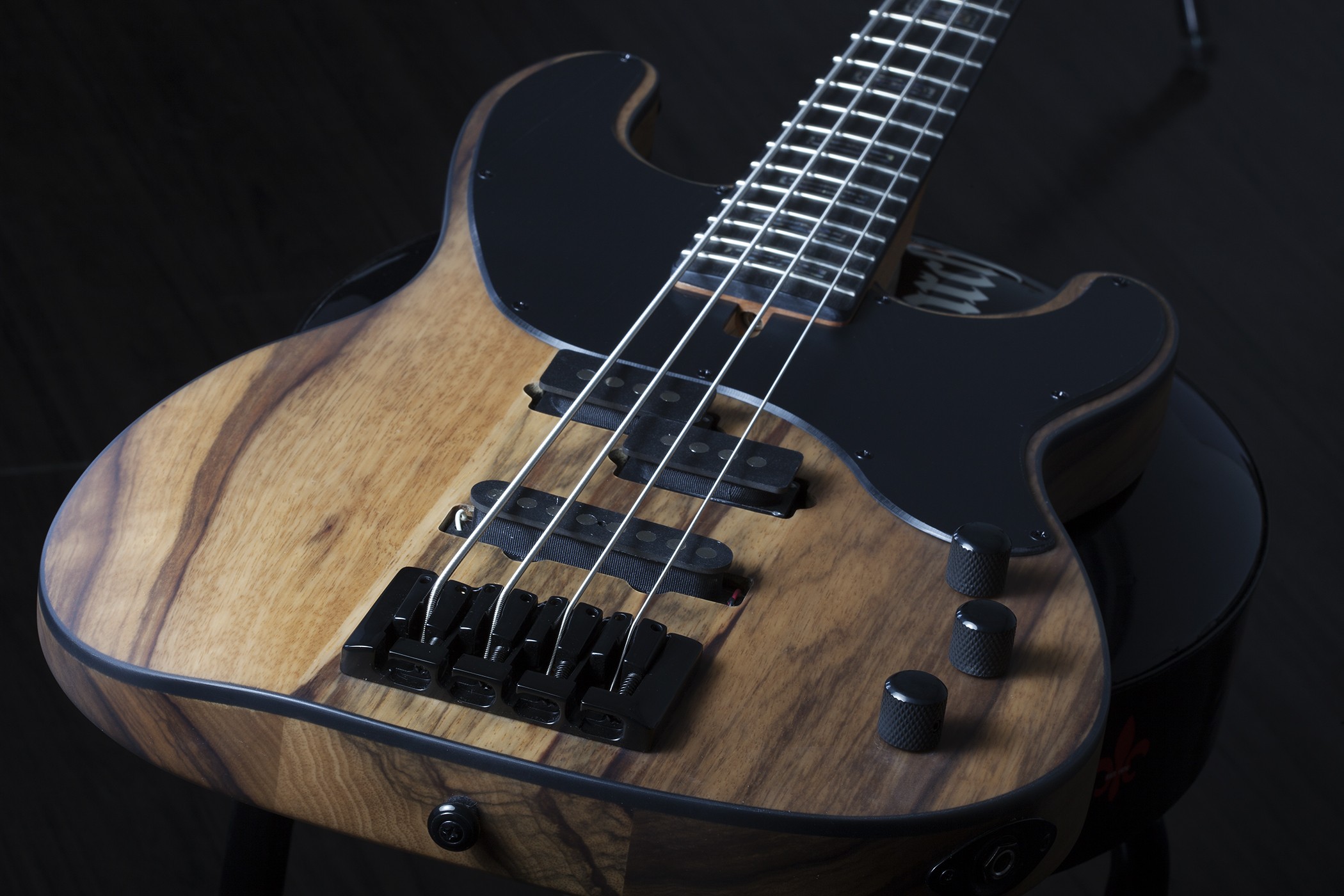 Model-T 4 Exotic Black Limba